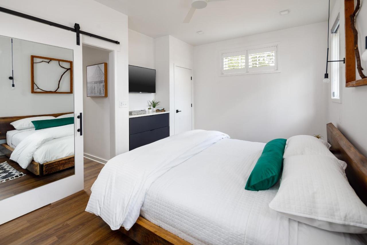 The Station By Compo Hotels Travelers Rest Exterior photo